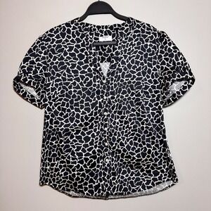 UNTUCKit Greta Blouse Button Down Short Sleeve Animal Print Top Size 12‎